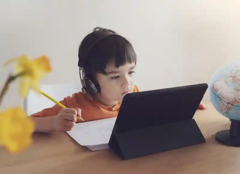 What Are the Most Important Digital Education Trends Shaping Modern Learning?